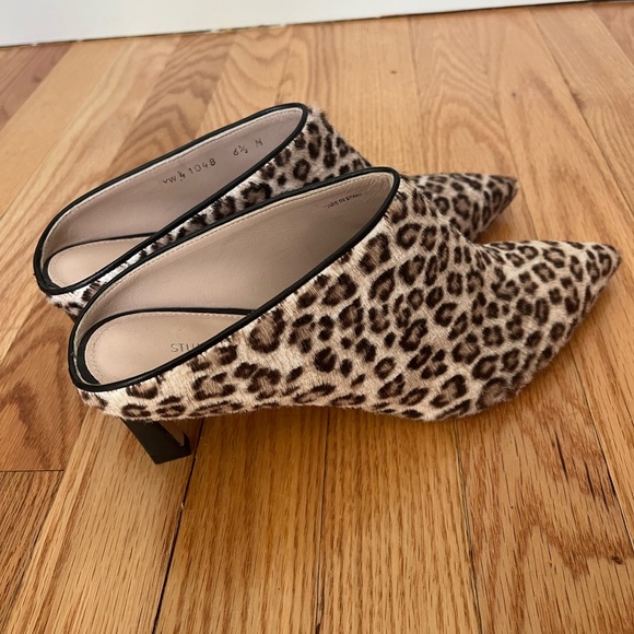 Stuart Weitzman Real Fur Cheetah Print Mira Mules - Picture 4 of 6